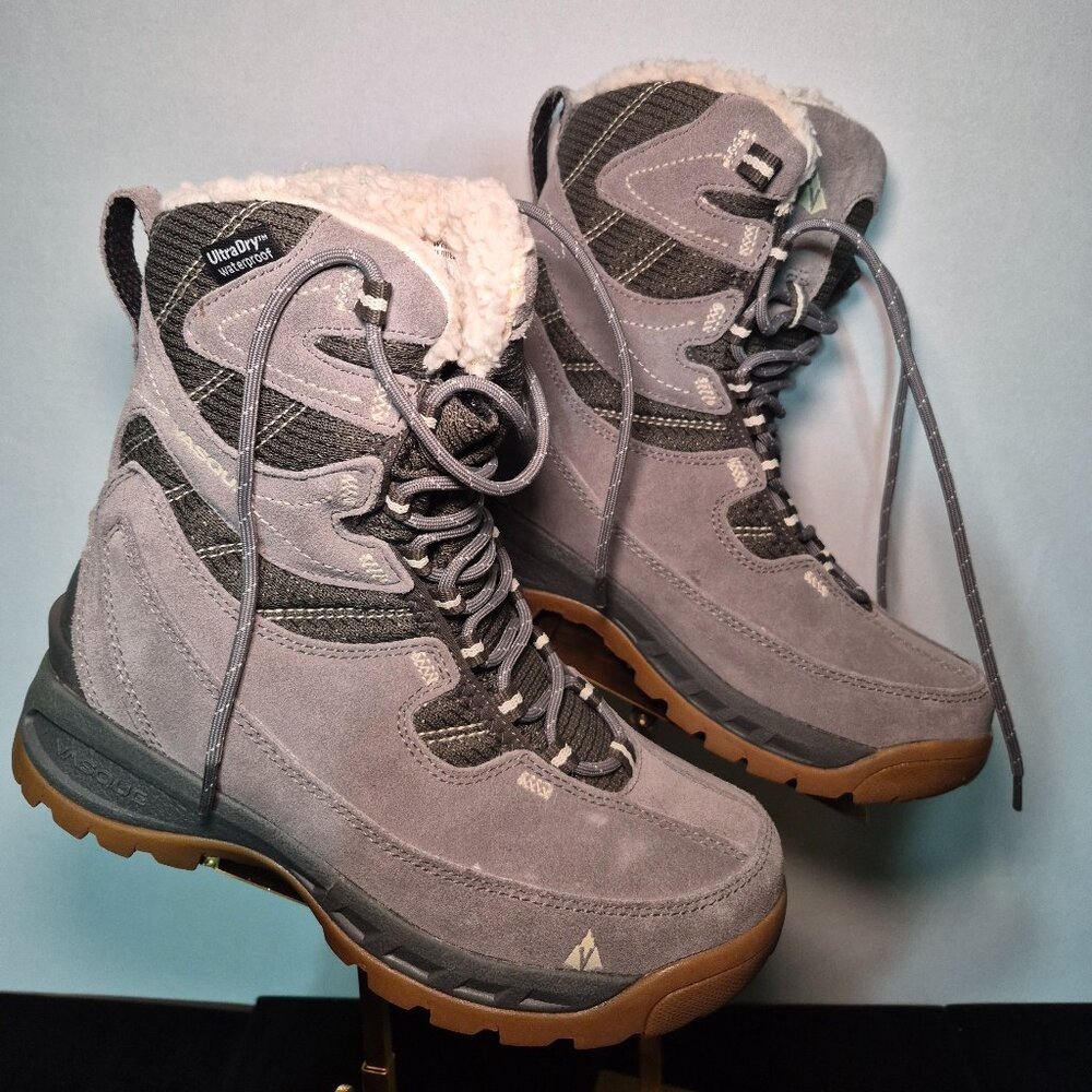Vasque Women's Pow Pow II UltraDry insulated winter boots in gray 6.5